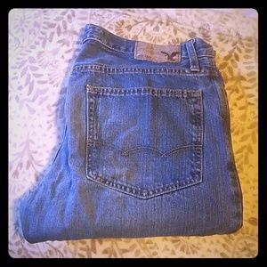 American eagle, relaxed straight